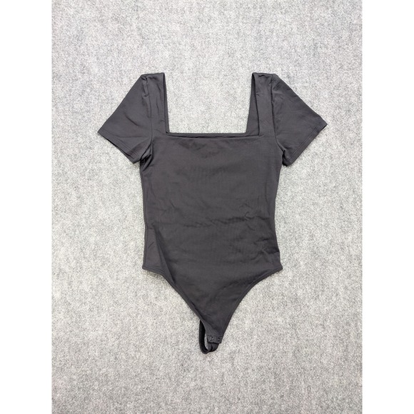 Babaton Aritzia Bodysuit Medium Black Square Neck Short Sleeve Snap Closure - Picture 1 of 9